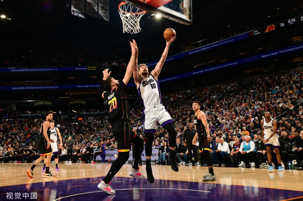 她最终以2 她最终以2